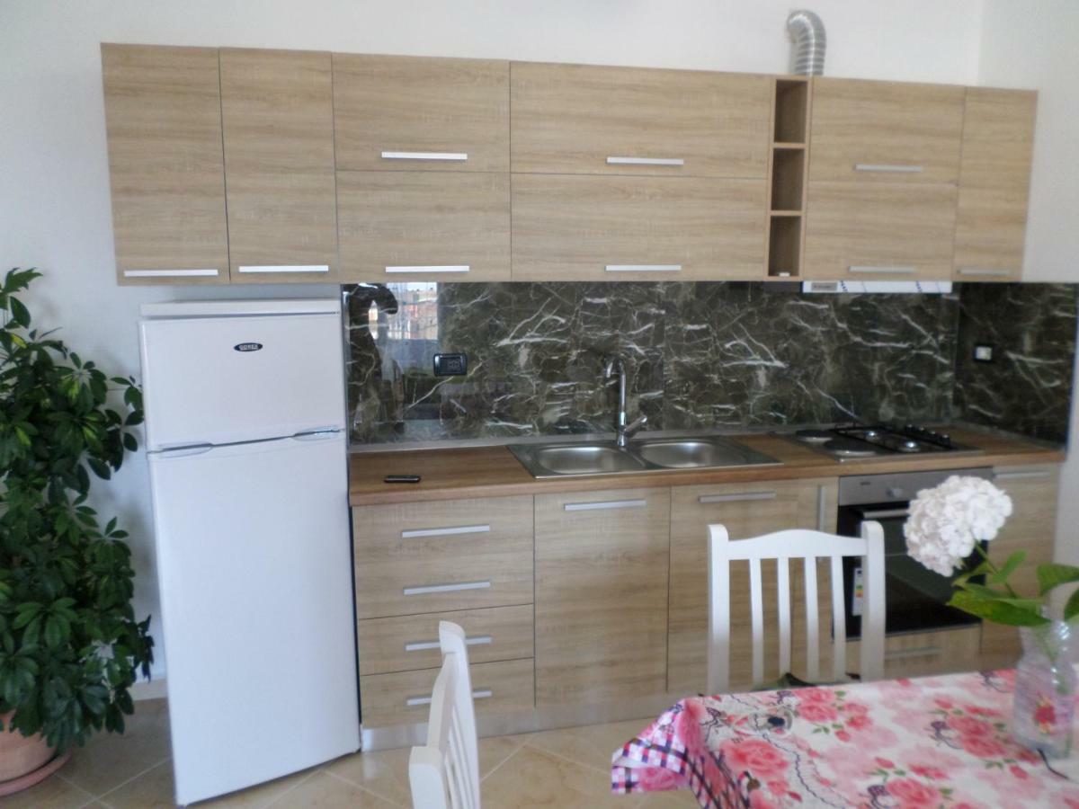 Lindita's Seaview Apartment